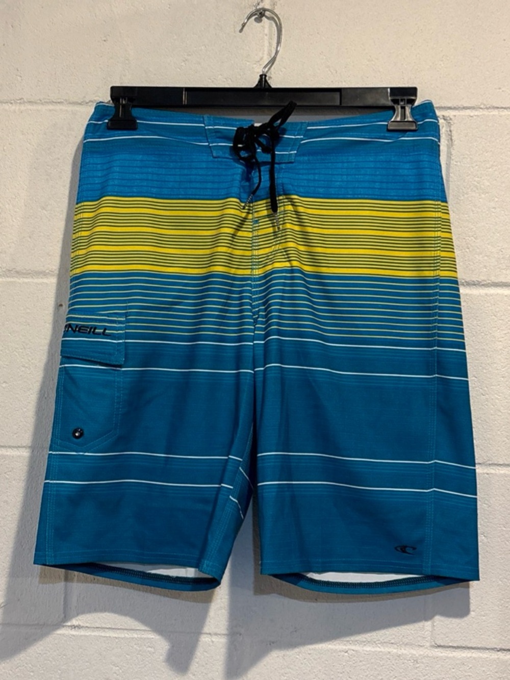 O’Neill men’s board shorts blue yellow striped size 29